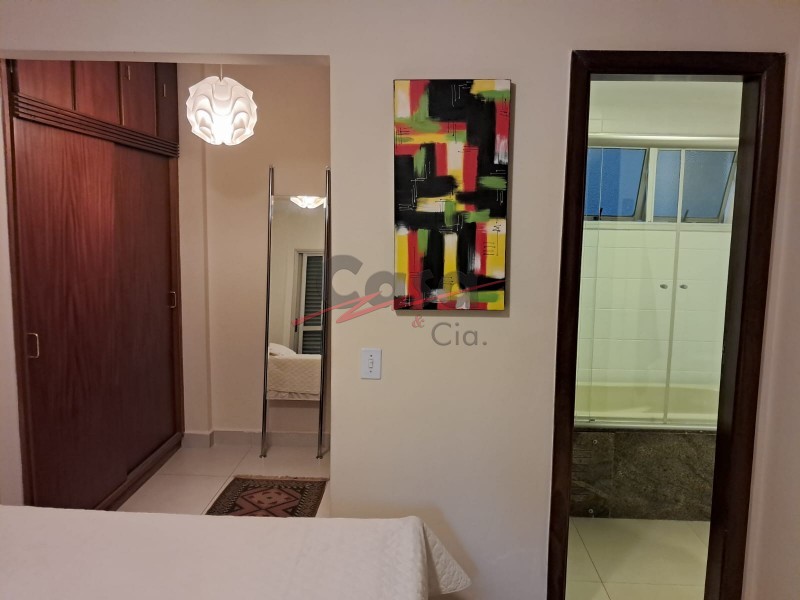 Apartamento para alugar com 3 quartos, 121m² - Foto 11