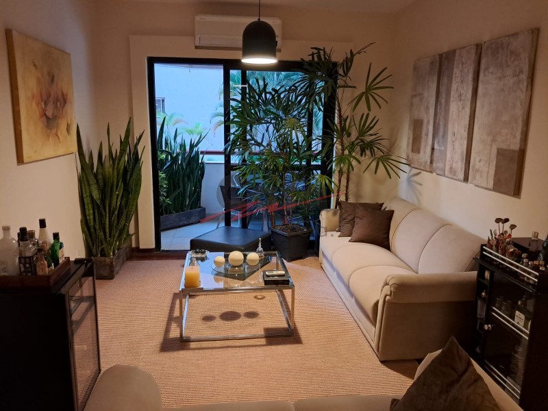 Apartamento para alugar com 3 quartos, 121m² - Foto 1