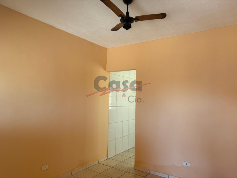 Casa para alugar com 2 quartos, 60m² - Foto 2