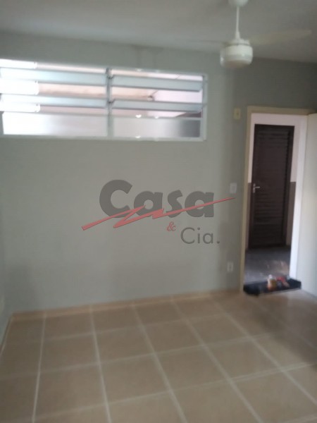 Apartamento para alugar com 2 quartos, 43m² - Foto 12