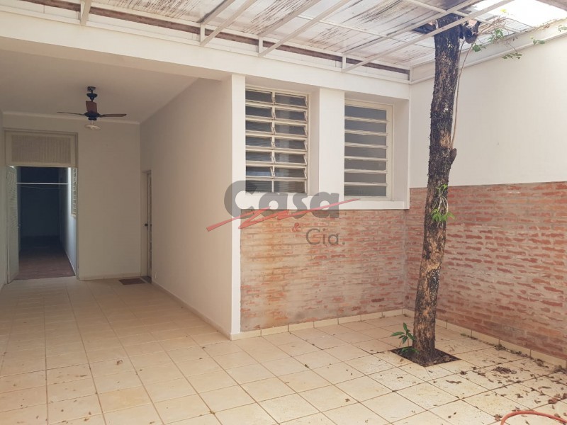 Sobrado à venda e aluguel com 4 quartos, 117m² - Foto 2