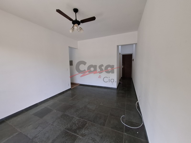 Apartamento para alugar com 3 quartos, 94m² - Foto 14