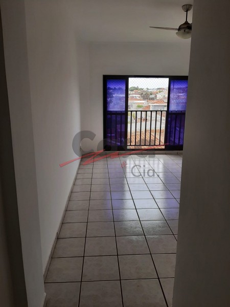 Apartamento à venda com 2 quartos, 74m² - Foto 2