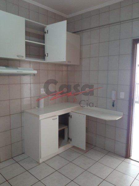 Apartamento à venda com 2 quartos, 74m² - Foto 12